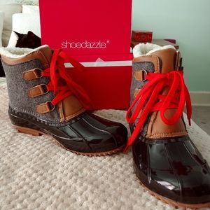 Shoe Dazzle Duck booties